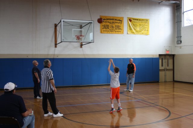 hoopshoot40.jpg