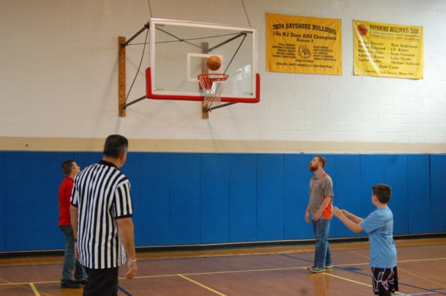 hoopshoot032.jpg