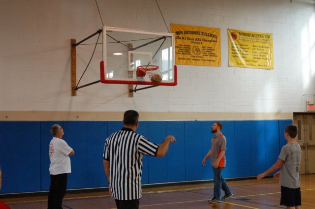 hoopshoot070.jpg