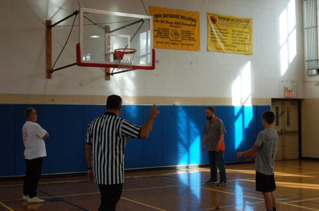 hoopshoot072.jpg