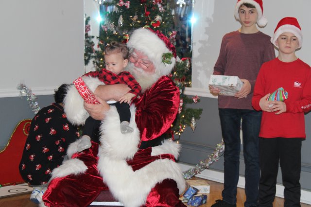 yacxmas21.jpg
